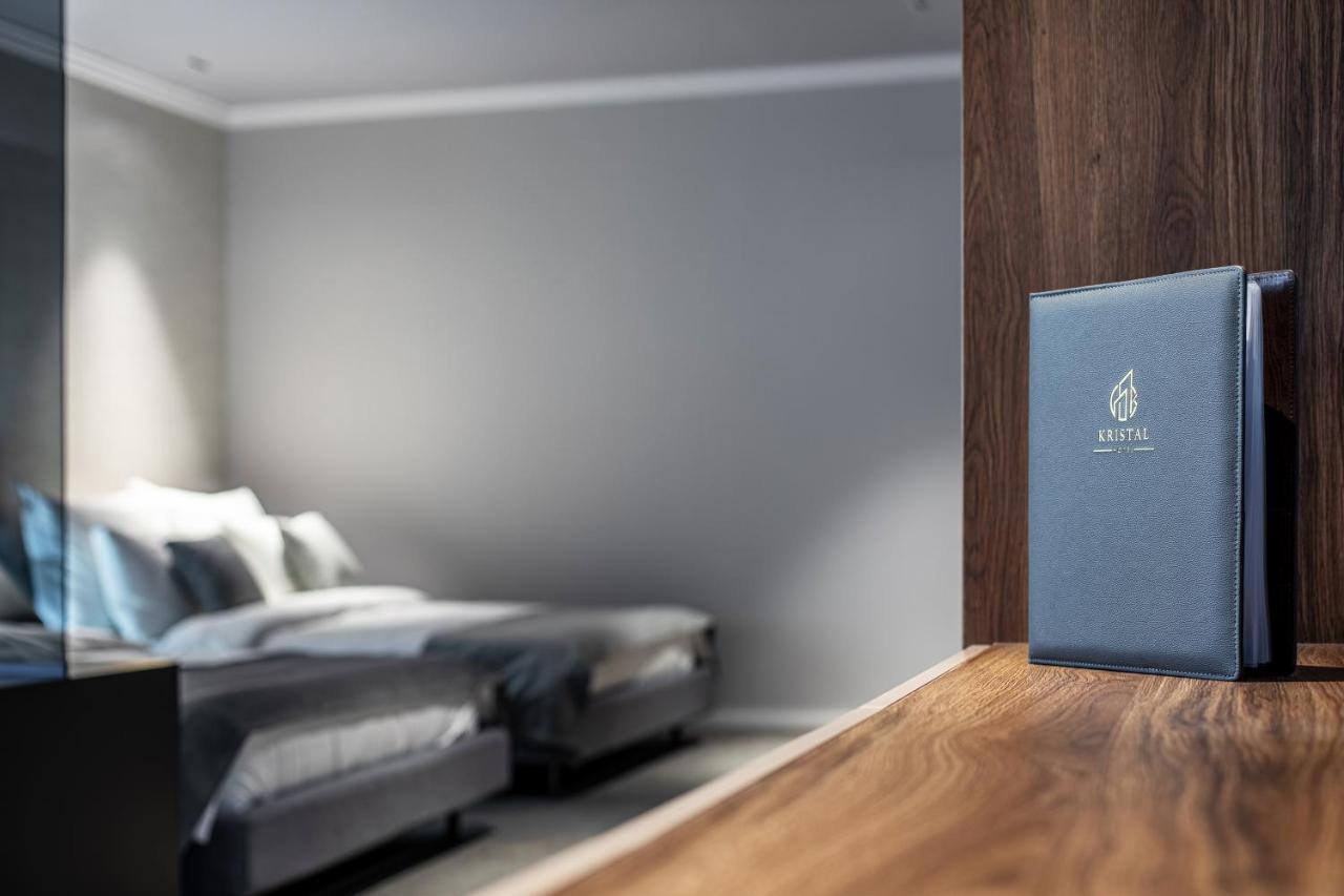Hotel Kristal Focsani Ngoại thất bức ảnh