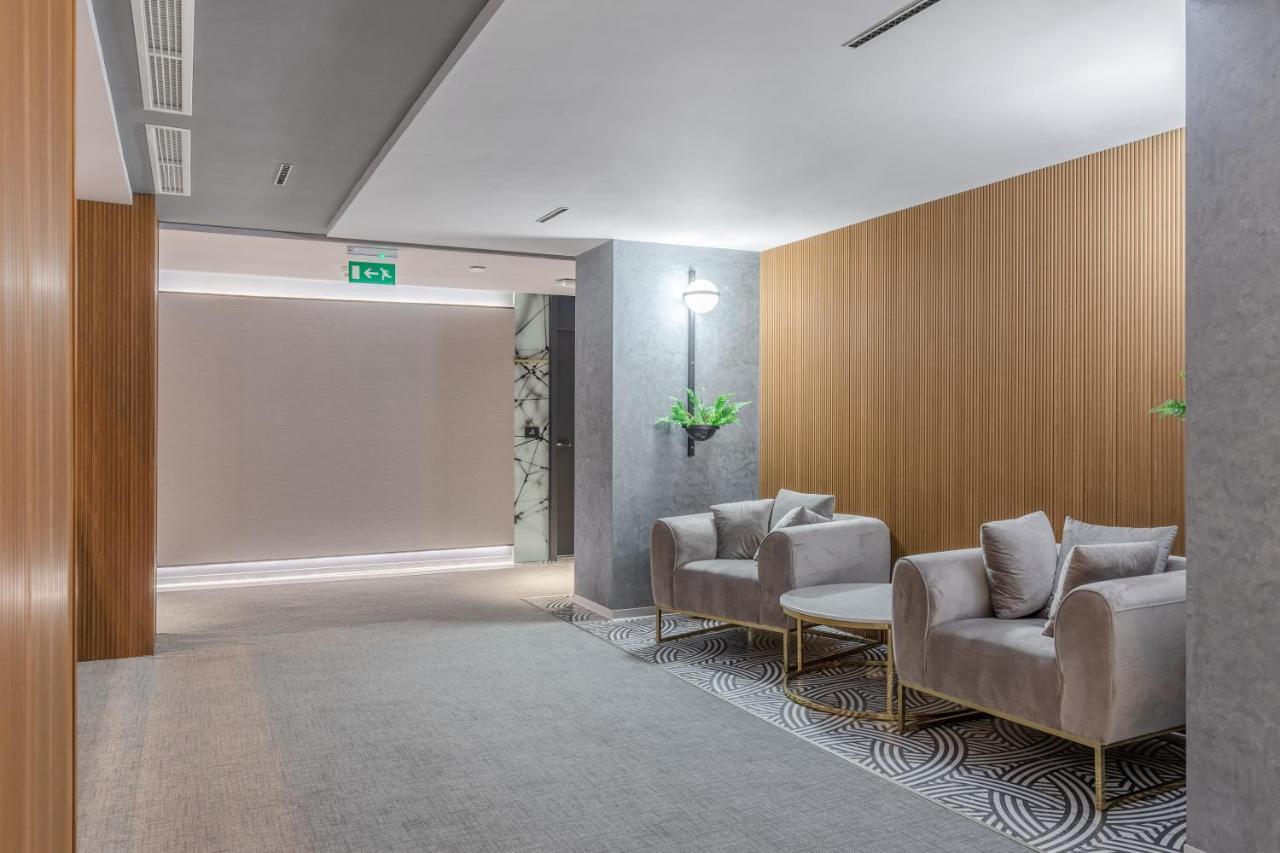 Hotel Kristal Focsani Ngoại thất bức ảnh